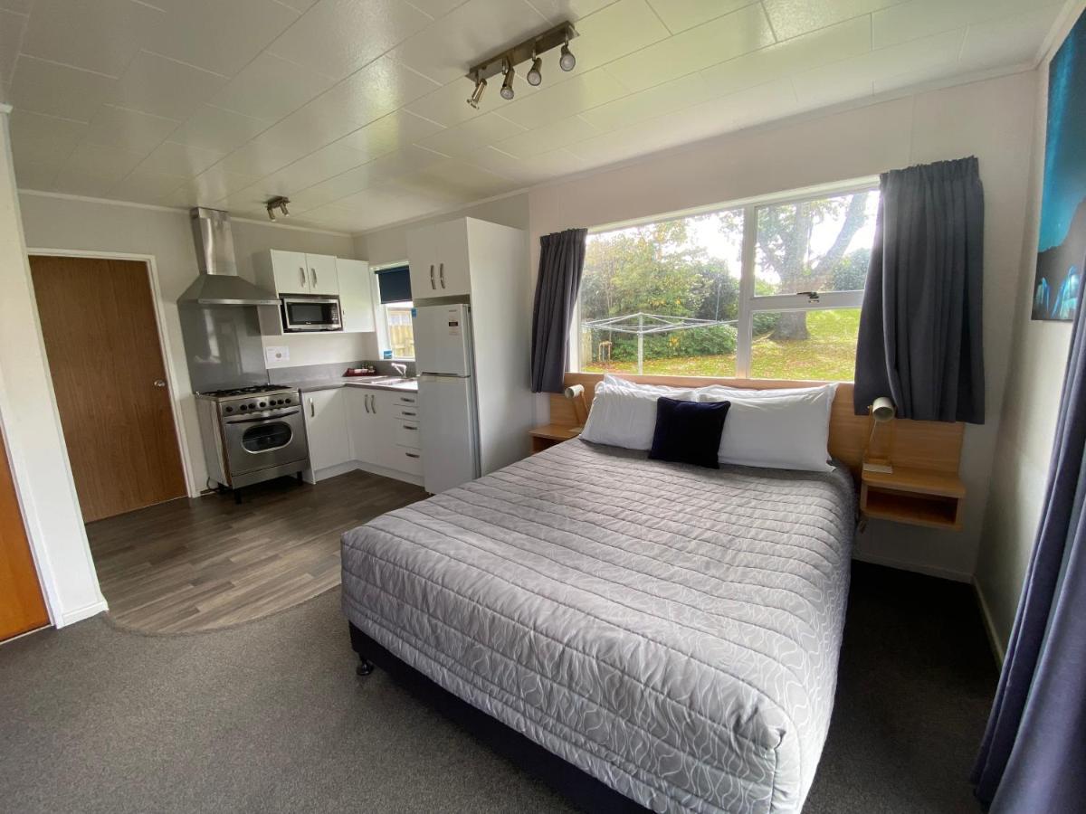 Whanganui River Top 10 Holiday Park Exterior photo