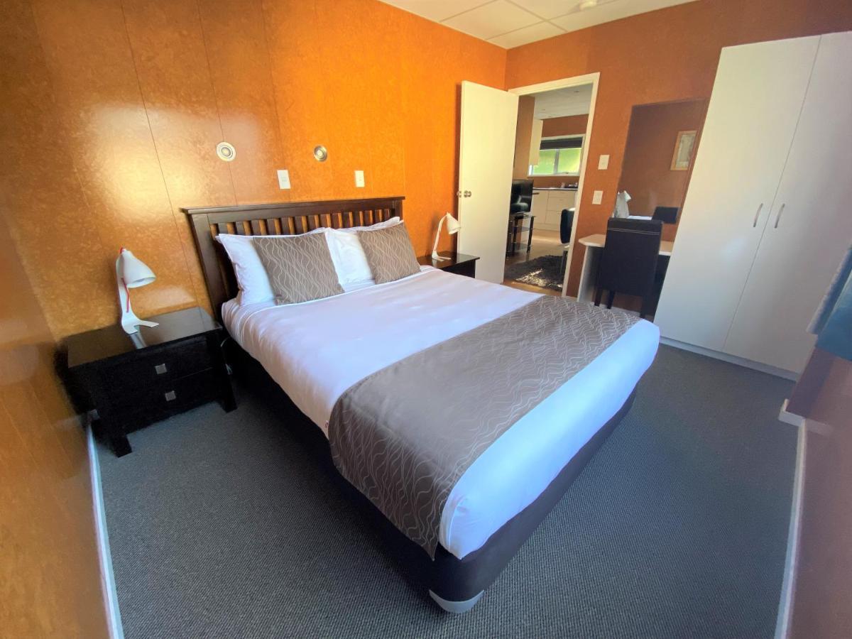 Whanganui River Top 10 Holiday Park Exterior photo